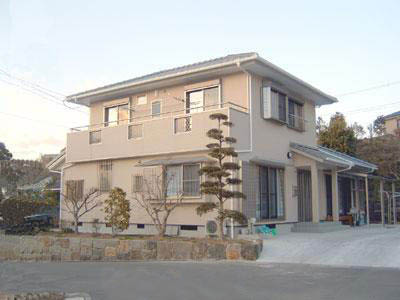 寄棟2階建て